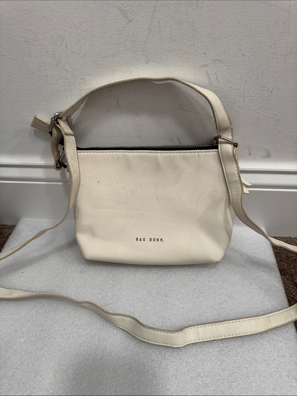 Rae Dunn love crossbody shoulder bag purse - Picture 2 of 6